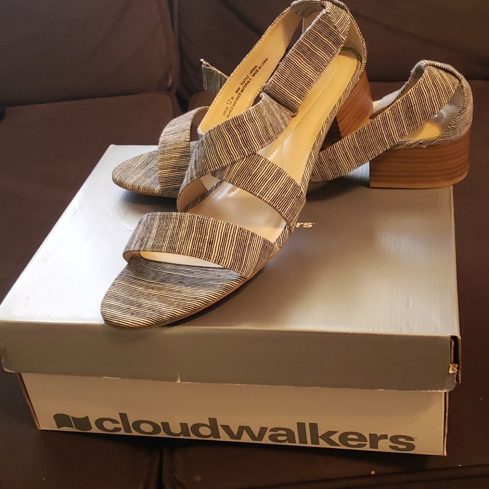 Short heel dress sandal